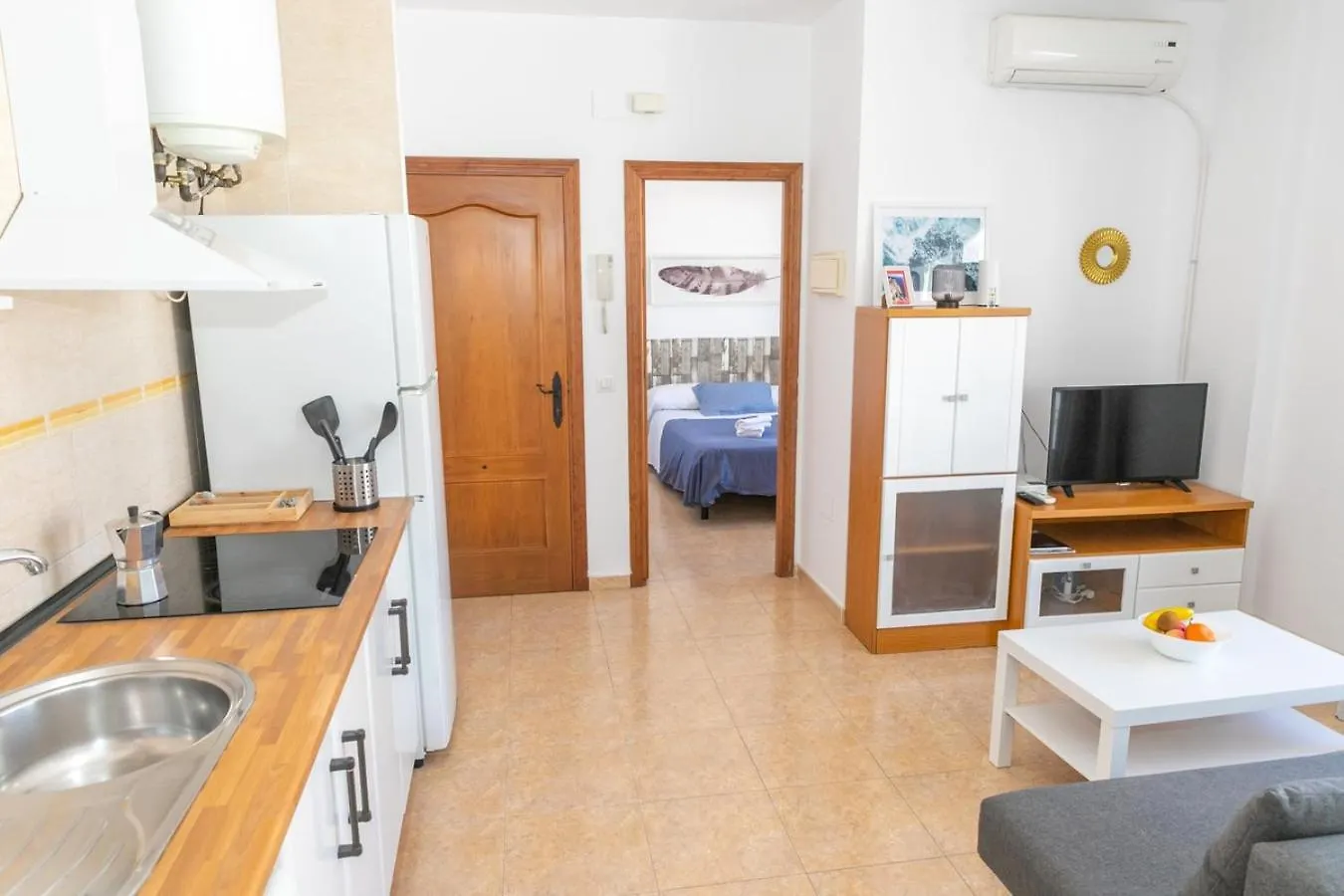Casa Poniente | Acogedora Casa En Casco Historico Apartment Barbate 0*,  Spain